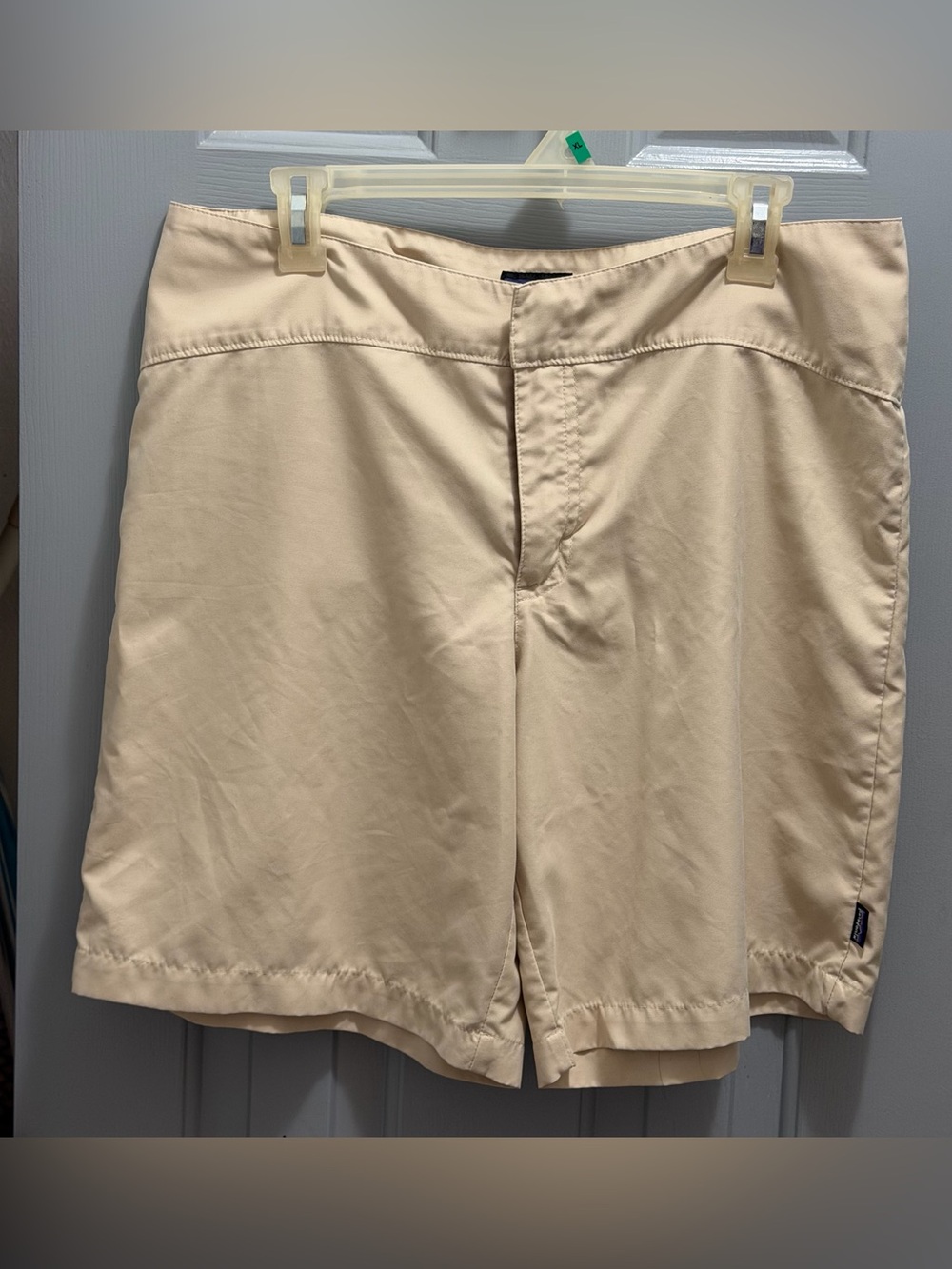 Patagonia Women's Sesame Duway Beige Shorts Size 12 Outdoor Hiking Athletic